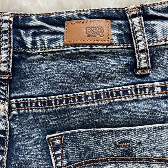 RSQ High-waisted Dark-Wash Ripped Denim Shorts Size 0, XS - Picture 10 of 14